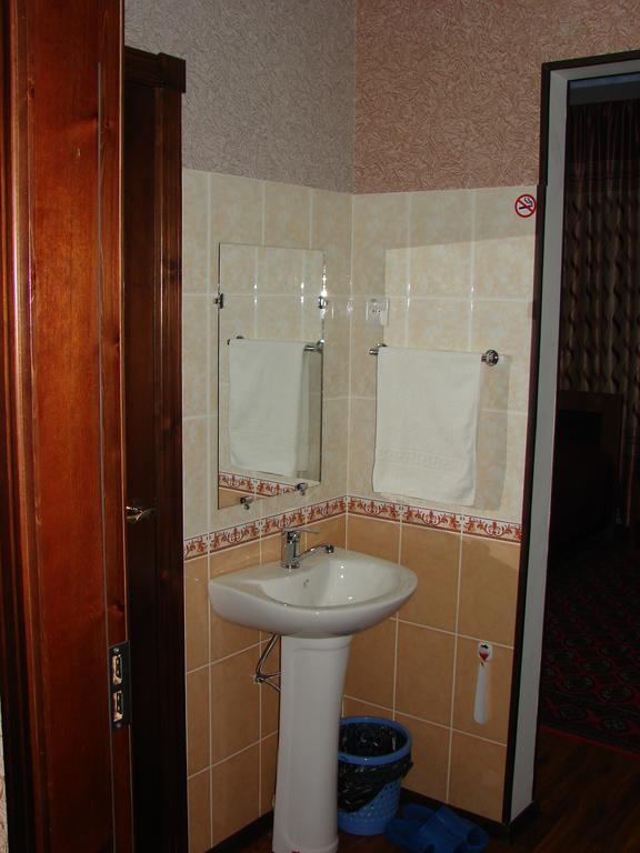 Hotel Avesto Ташкент Екстериор снимка